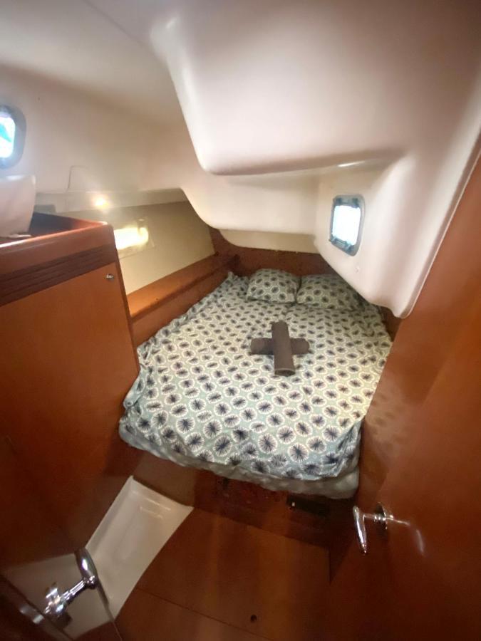 Nuit Insolite Sur Un Voilier Linge Et Menage Inclus - Boat Paradise La Rochelle La Rochelle  Ngoại thất bức ảnh